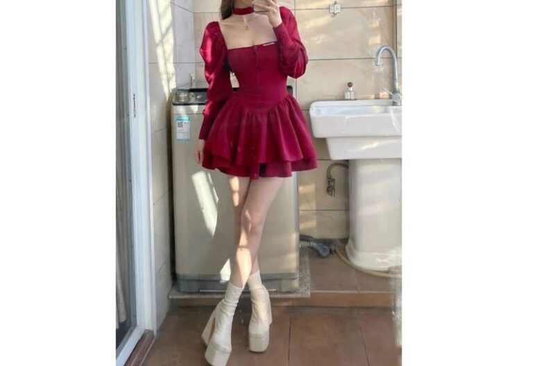 The image reflects Fashion and Lifestyle