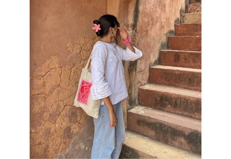 The image represents Fashion and lifestyle